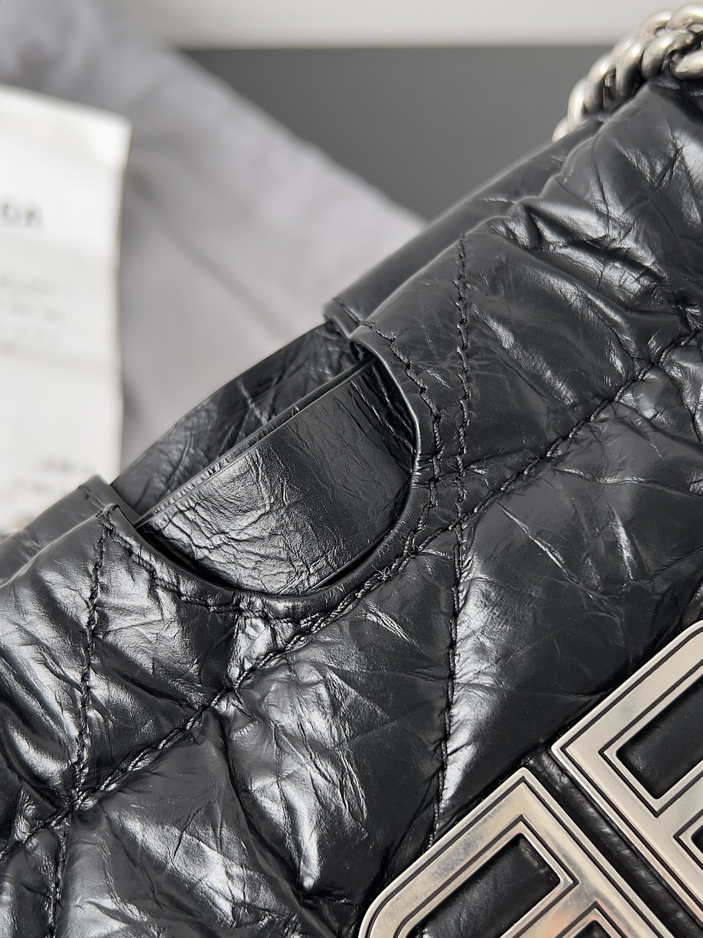 Pre-Owned Balenciaga Crush Quilted Drawstring Tote Bag - Black Wrinkled Leather with Silver Chain