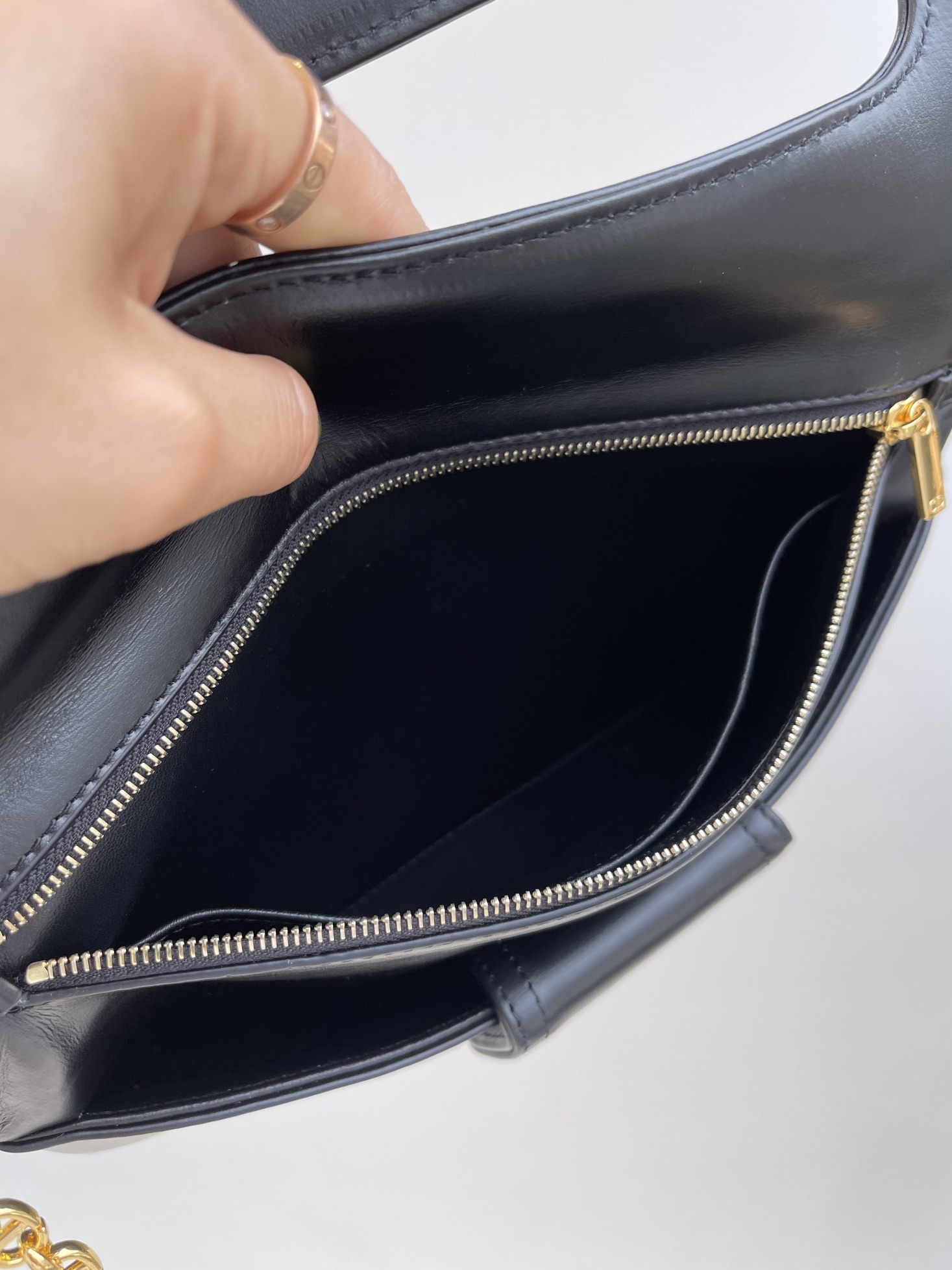 Pre-Owned Dior 2023 Medium CD Magnetic Flap Shoulder Bag in Black