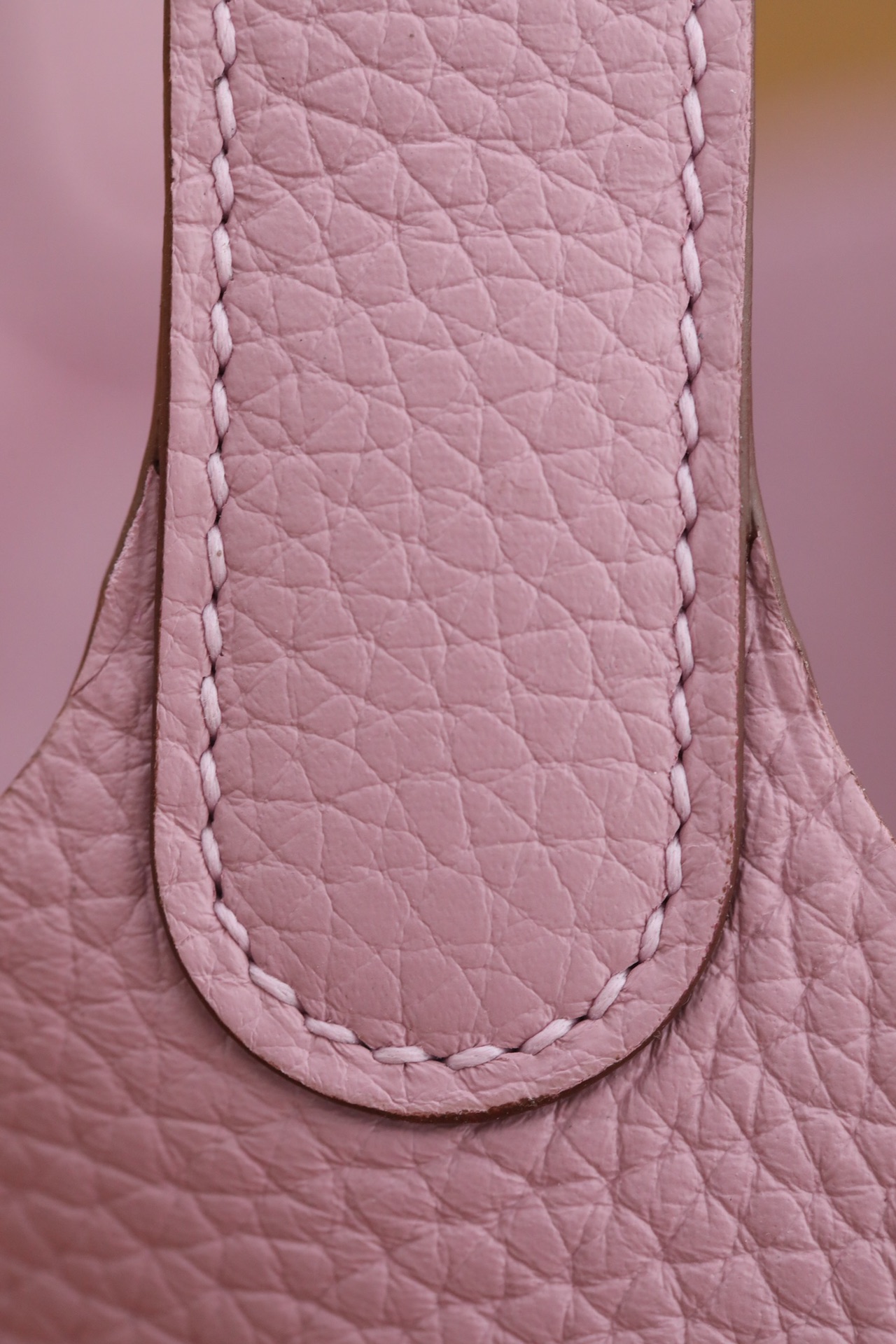 Pre-Owned Hermes Picotin Lock 18 Bag - Light Purple, Timeless Design with Palladium Hardware
