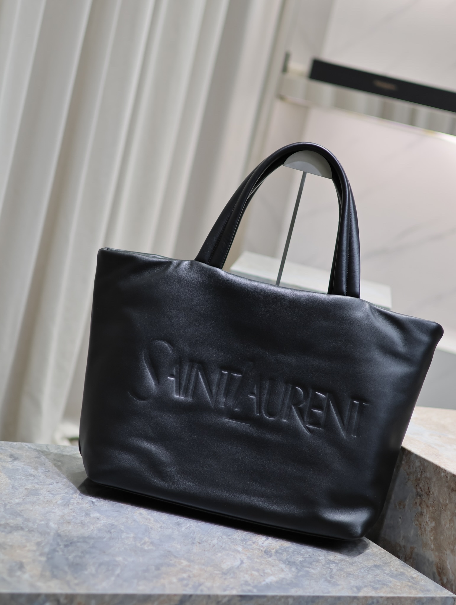 Pre-Owned Saint Laurent Black Lambskin Tote Bag - Embossed Logo, Spacious and Elegant