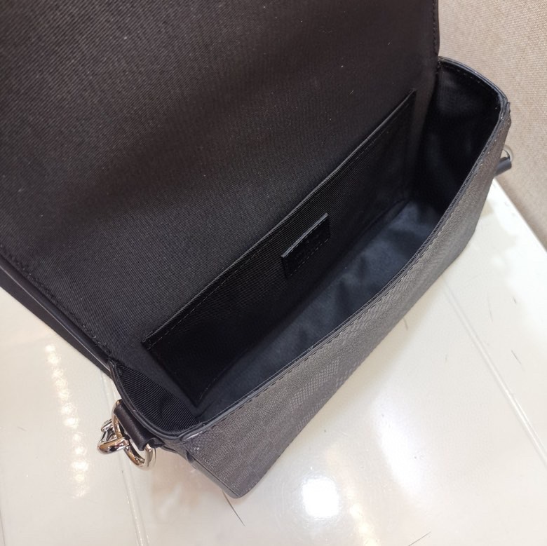Pre-Owned Louis Vuitton Studio Messenger Bag - Graffiti 3D Canvas, Adjustable Strap