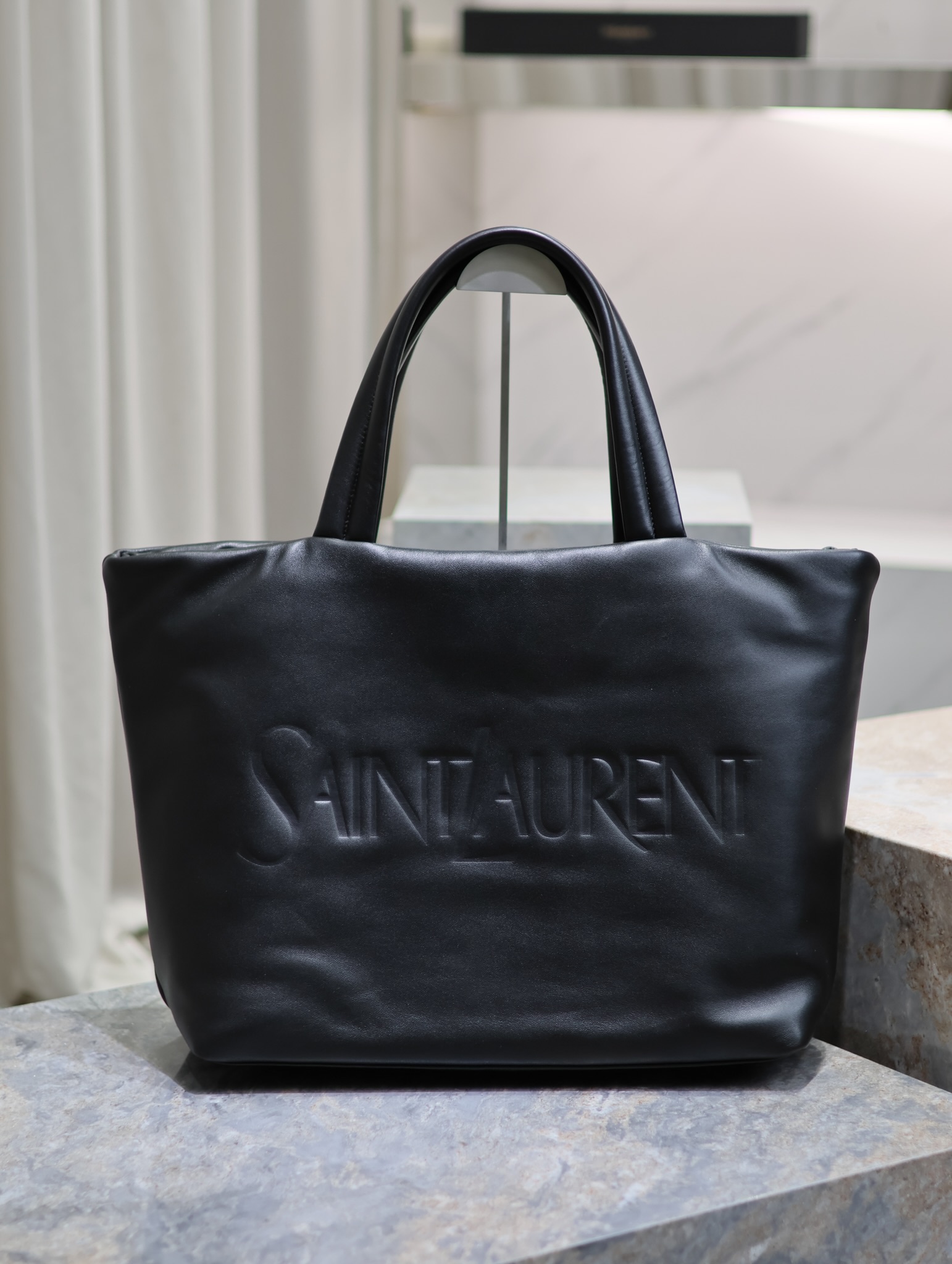 Pre-Owned Saint Laurent Black Lambskin Tote Bag - Embossed Logo, Spacious and Elegant