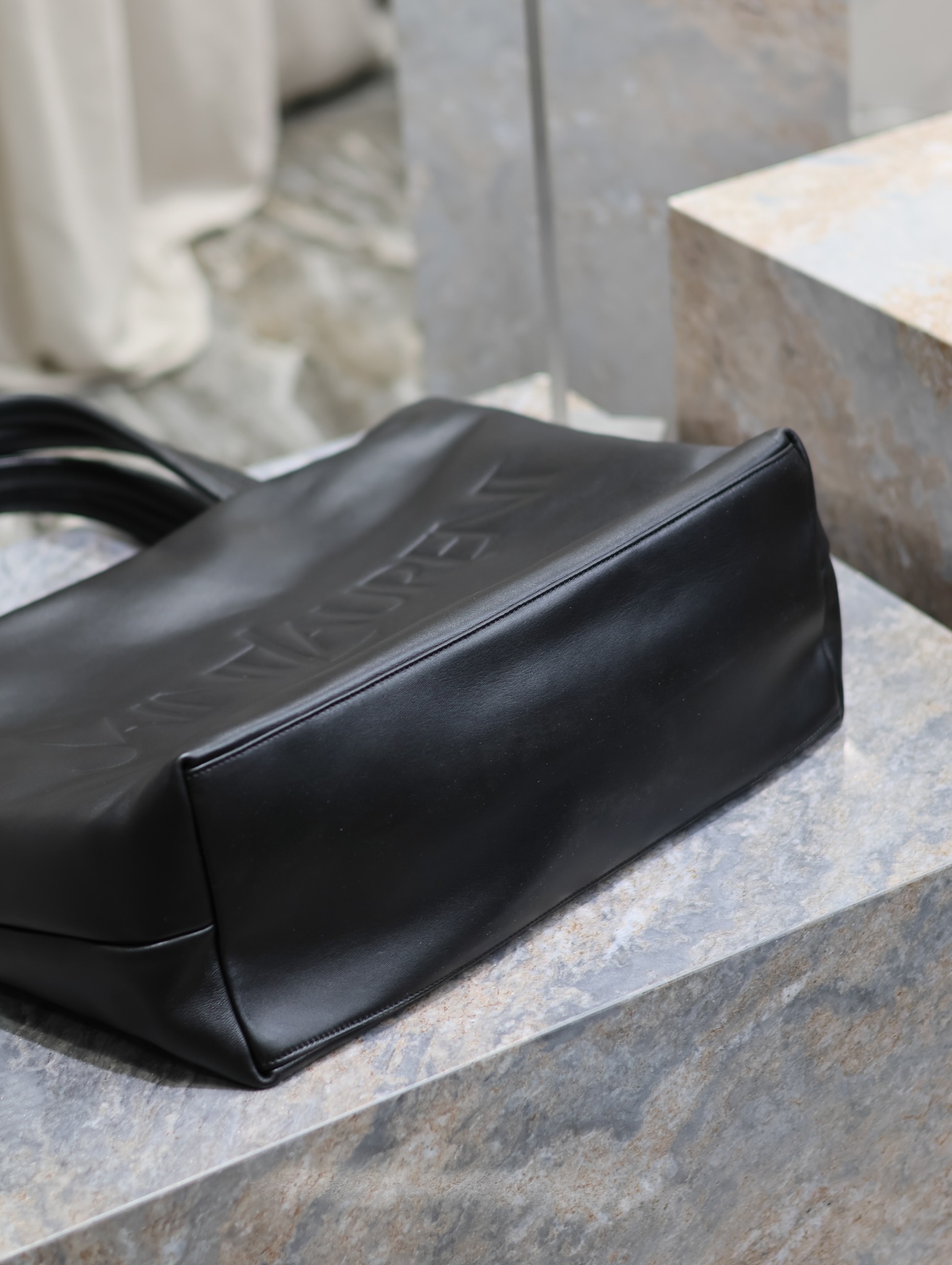 Pre-Owned Saint Laurent Black Lambskin Tote Bag - Embossed Logo, Spacious and Elegant
