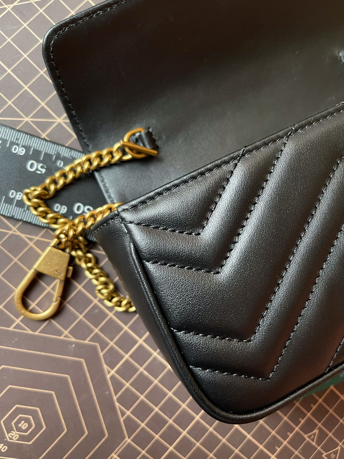 Pre-Owned Gucci GG Marmont Chain Shoulder Bag - Black Chevron Leather, Vintage Gold Hardware