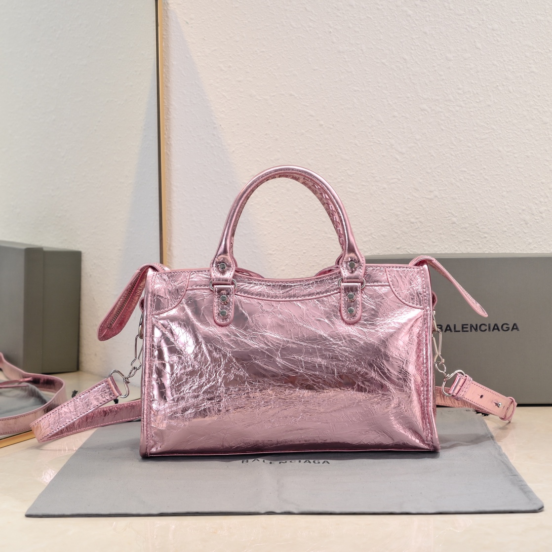 Pre-Owned Balenciaga Metallic Pink XS Crystal Neo Cagole Handbag - Agneau Leather