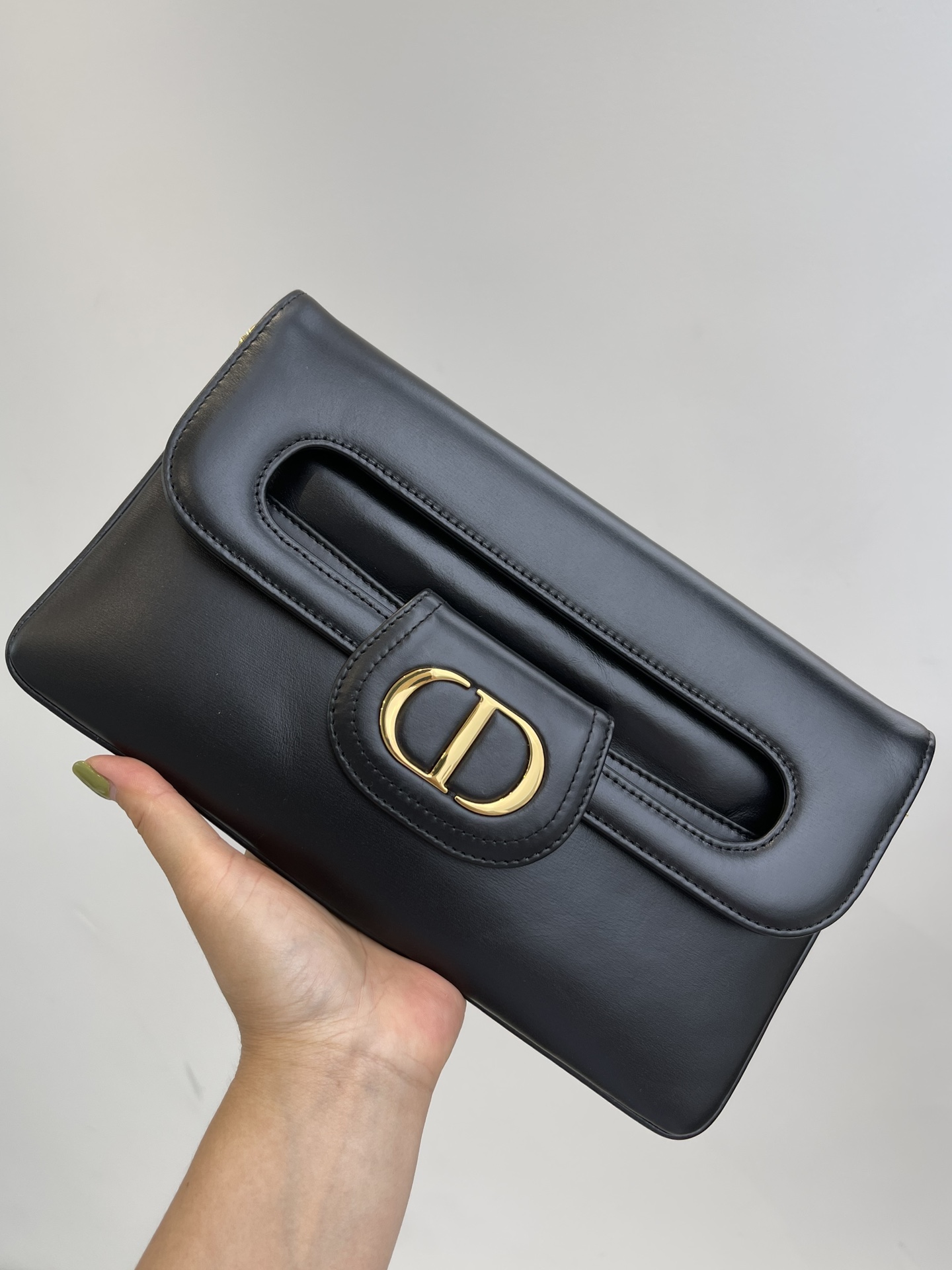 Pre-Owned Dior 2023 Medium CD Magnetic Flap Shoulder Bag in Black